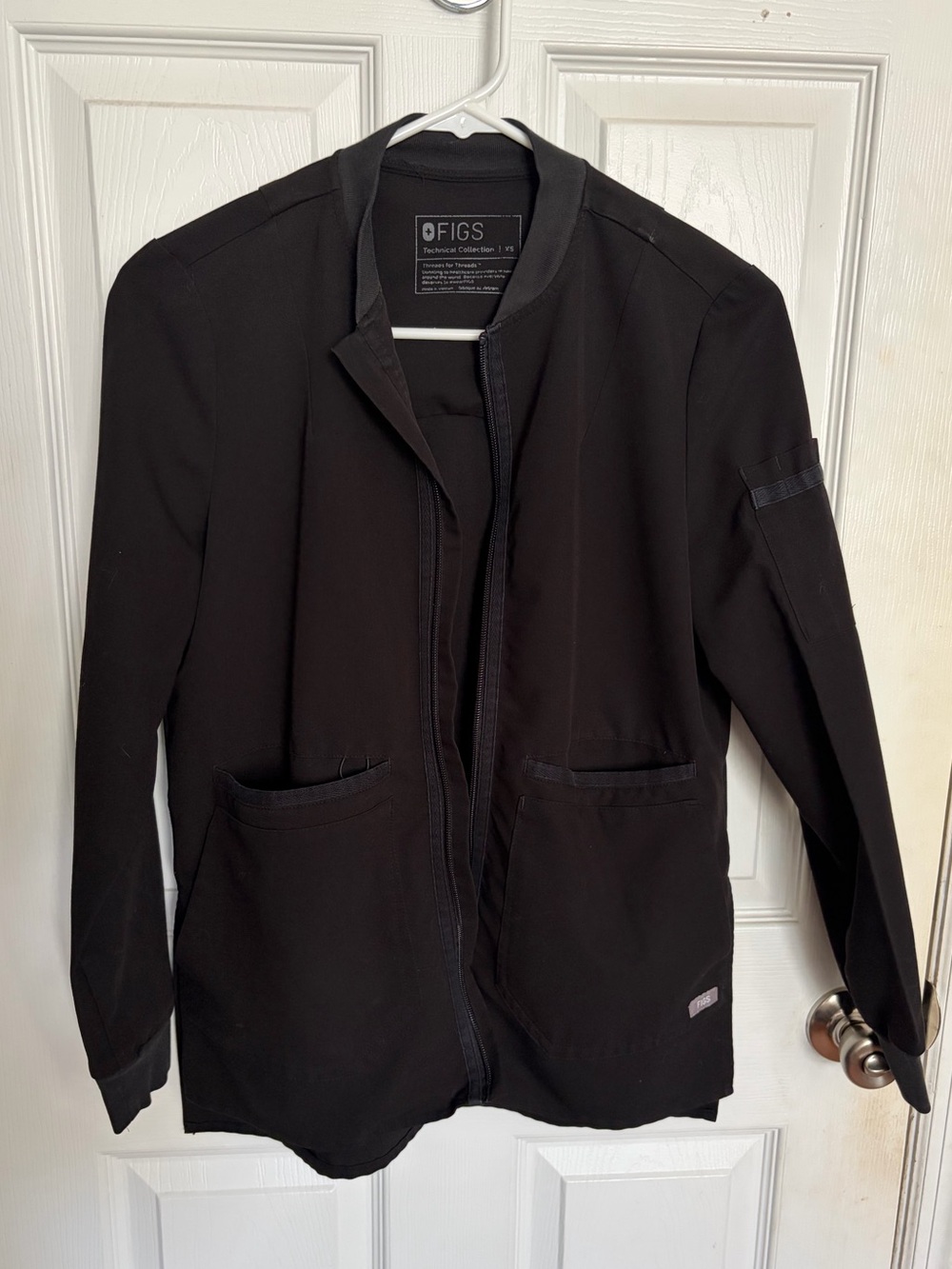 Black Figs Scrub Jacket